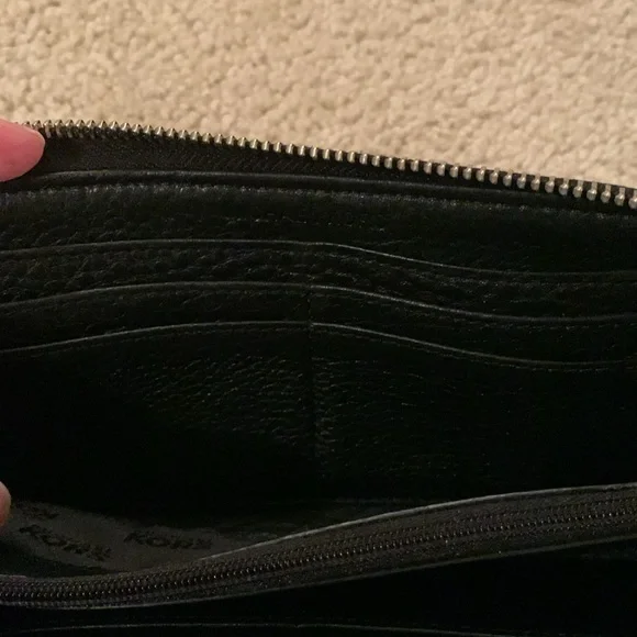 Michael Kors Black Pebble Leather Long Wallet - Like New - Picture 14 of 17